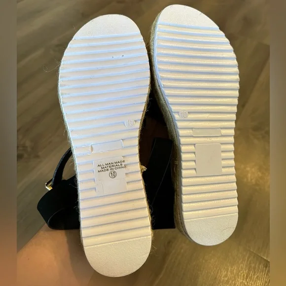 Black Sandals - Picture 7 of 7